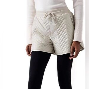 NWT Athleta Apres Ski Short Cream Beige Color size 4